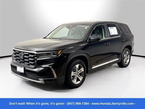 2023 Honda Pilot AWD EX-L 8 Passenger