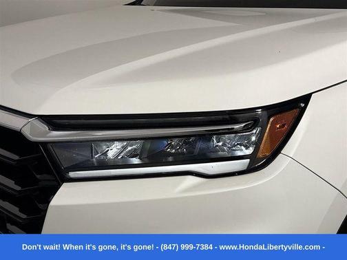 2025 Honda Pilot Touring 8-Passenger