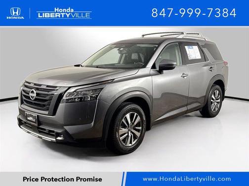 2022 Nissan Pathfinder SL 4WD