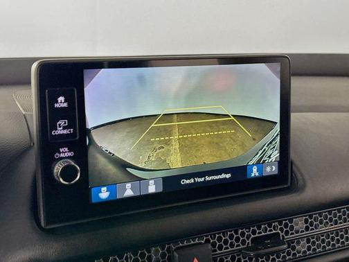 Crystal Black Pearl 2027 Honda HR-V Sport
