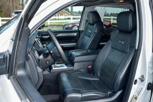 2017 Toyota Tundra Platinum