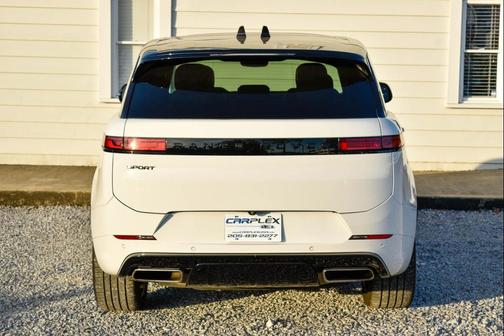 2024 Land Rover Range Rover Sport SE