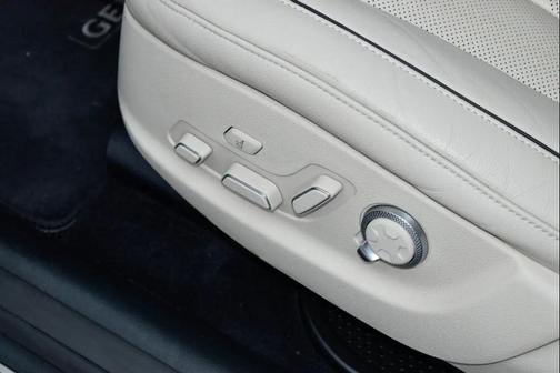 2022 Genesis GV80 2.5T