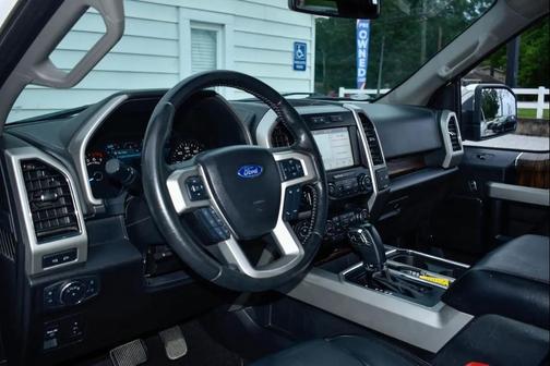 White 2019 Ford F-150 Lariat