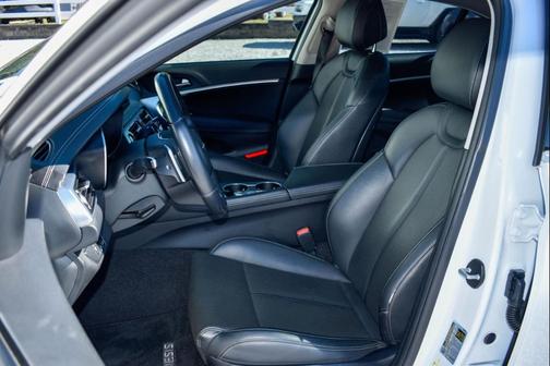 2019 Genesis G70 2.0T Advanced