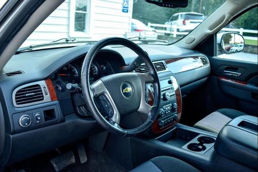 2013 Chevrolet Avalanche LS