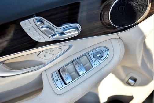 2017 Mercedes-Benz GLC 300 Base