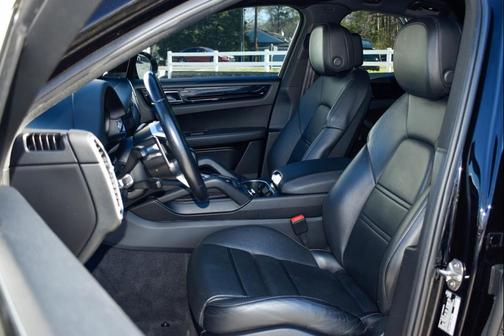 2021 Porsche Cayenne Cayenne
