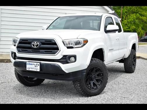 2017 Toyota Tacoma SR5