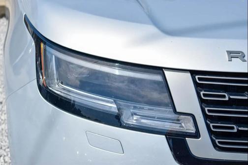 Silver 2023 Land Rover Range Rover P400 SE