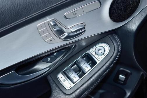 2022 Mercedes-Benz GLC 300 4MATIC Coupe