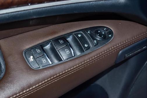White 2013 INFINITI JX35 Base