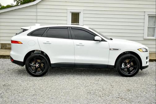 2017 Jaguar F-PACE 35t Premium