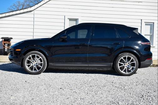 2019 Porsche Cayenne Cayenne