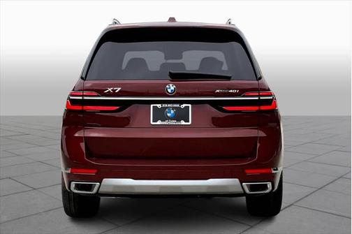 2025 BMW X7 xDrive40i