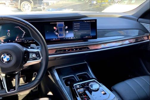 2023 BMW 760 i xDrive