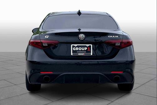 2022 Alfa Romeo Giulia Veloce