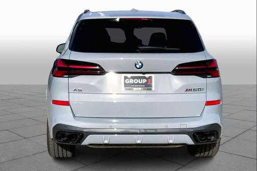 2026 BMW X5 M60i