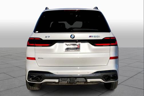 2024 BMW X7 M60i