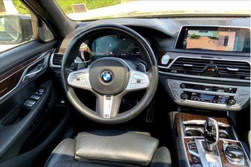 2020 BMW 750 i xDrive