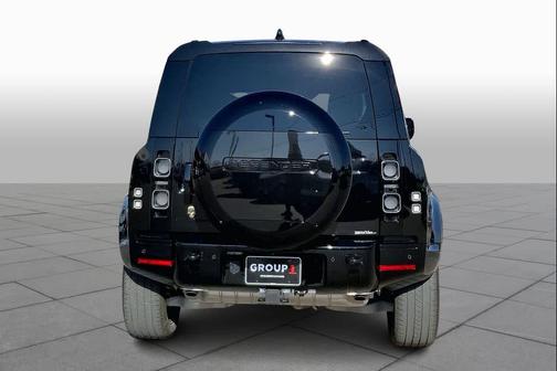 2025 Land Rover Defender 110 P400 X