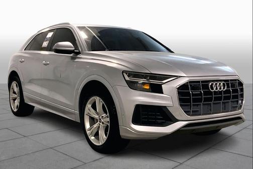 2022 Audi Q8 55 Premium Plus