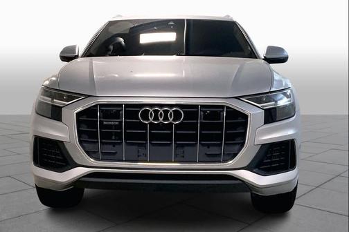 2022 Audi Q8 55 Premium Plus