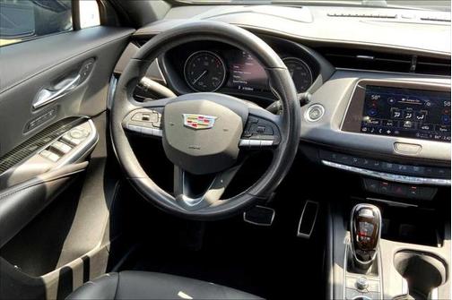 2022 Cadillac XT4 Sport