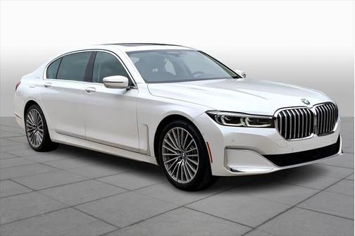 2021 BMW 740 740i