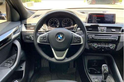 Photo 5 of 36 of 2021 BMW X2 xDrive28i