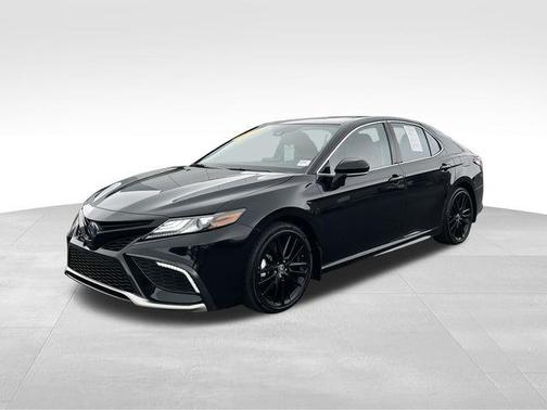 2024 Toyota Camry Hybrid XSE