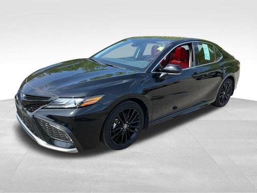 2024 Toyota Camry Hybrid XSE