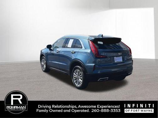 2024 Cadillac XT4 Premium Luxury