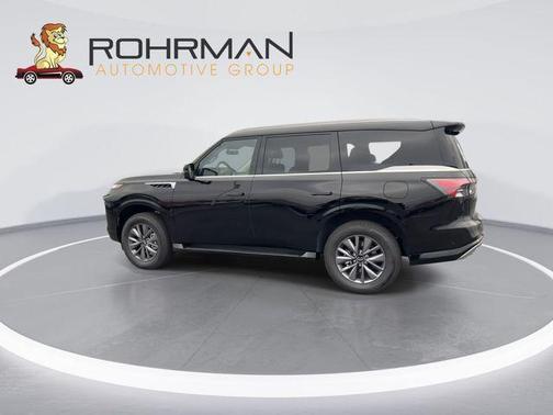2025 INFINITI QX80 PURE