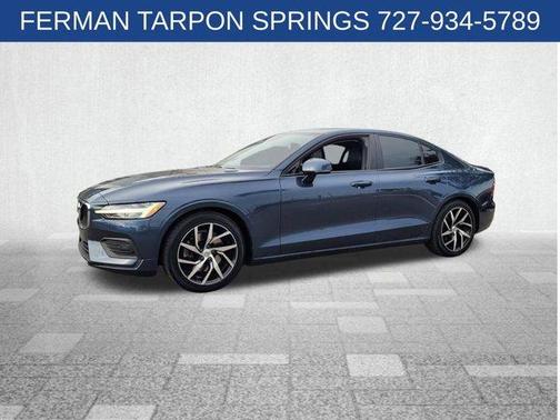 2019 Volvo S60 T5 Momentum