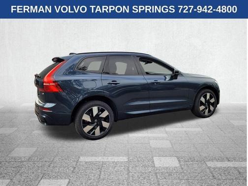 2025 Volvo XC60 Plug-In Hybrid T8 Plus