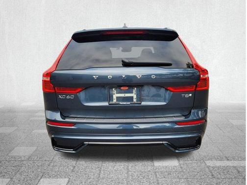2025 Volvo XC60 Plug-In Hybrid T8 Plus