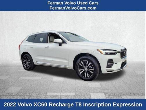 2022 Volvo XC60 Recharge Plug-In Hybrid T8 Inscription Expression Extended Range