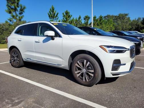 2022 Volvo XC60 Recharge Plug-In Hybrid T8 Inscription Expression Extended Range