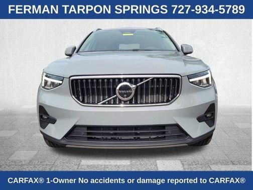 2024 Volvo XC40 B5 Plus Bright Theme