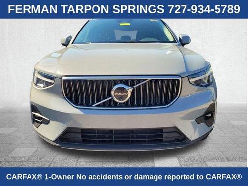 2024 Volvo XC40 B5 Plus Bright Theme