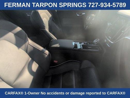 2024 Volvo S60 Recharge Plug-In Hybrid T8 Ultimate Black Edition