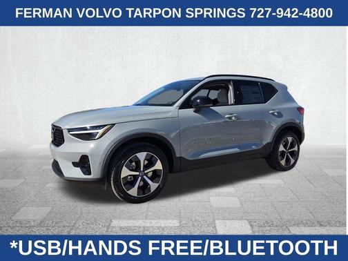 2026 Volvo XC40 B5 Plus