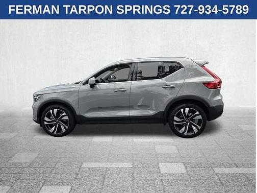 Vapour Grey 2024 Volvo XC40 Plus