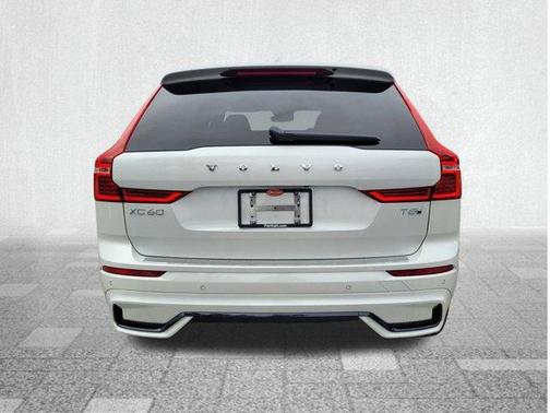 2025 Volvo XC60 Plug-In Hybrid T8 Plus