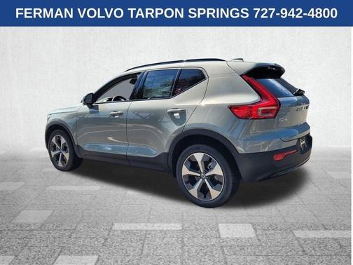 2026 Volvo XC40 B5 Plus