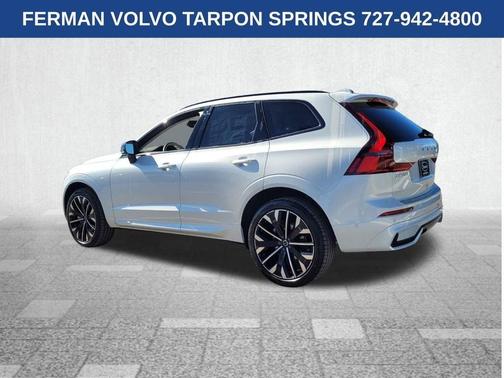 2026 Volvo XC60 B5 Ultra