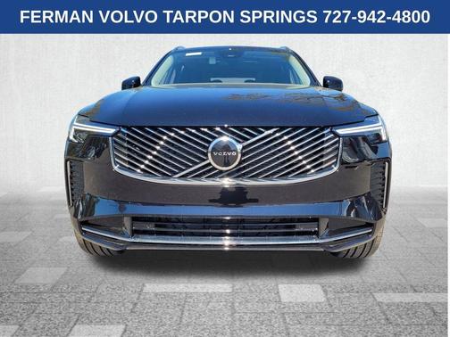2025 Volvo XC90 B5 Core
