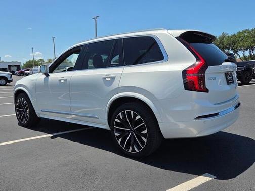 White 2026 Volvo XC90 Plug-In Hybrid T8 Core