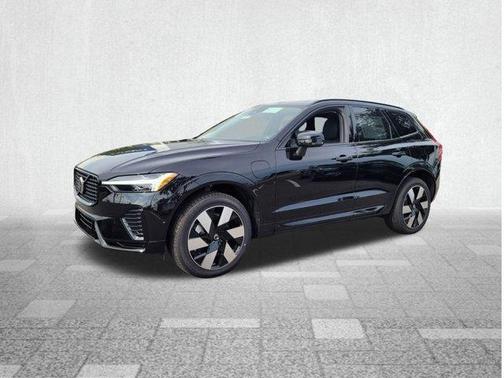 2025 Volvo XC60 Plug-In Hybrid T8 Plus
